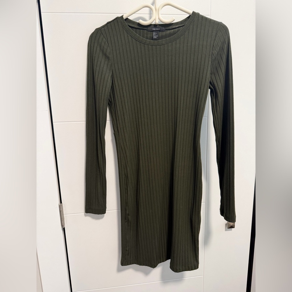 Forever 21 Elegant Olive Green Ribbed Dress Size L